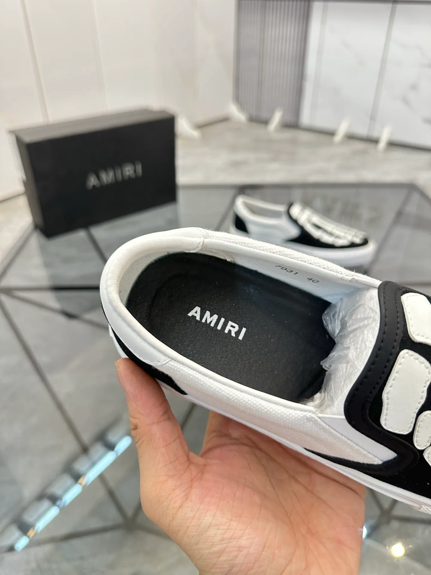 Men's shoes for sale 💰: 💰P420¥ Product trademark: AMIRI*「EMIR*] slip-on Regular size: 38-44 (can be customized to 37.45.46) Product materials: Upper imported original fabric spliced ​​cowhide, breathable lining, original outsole. No.: 1023